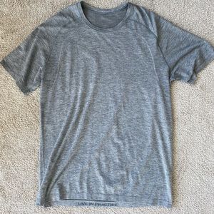 Lululemon Men’s Metal Vent Tech 2.0 shirt